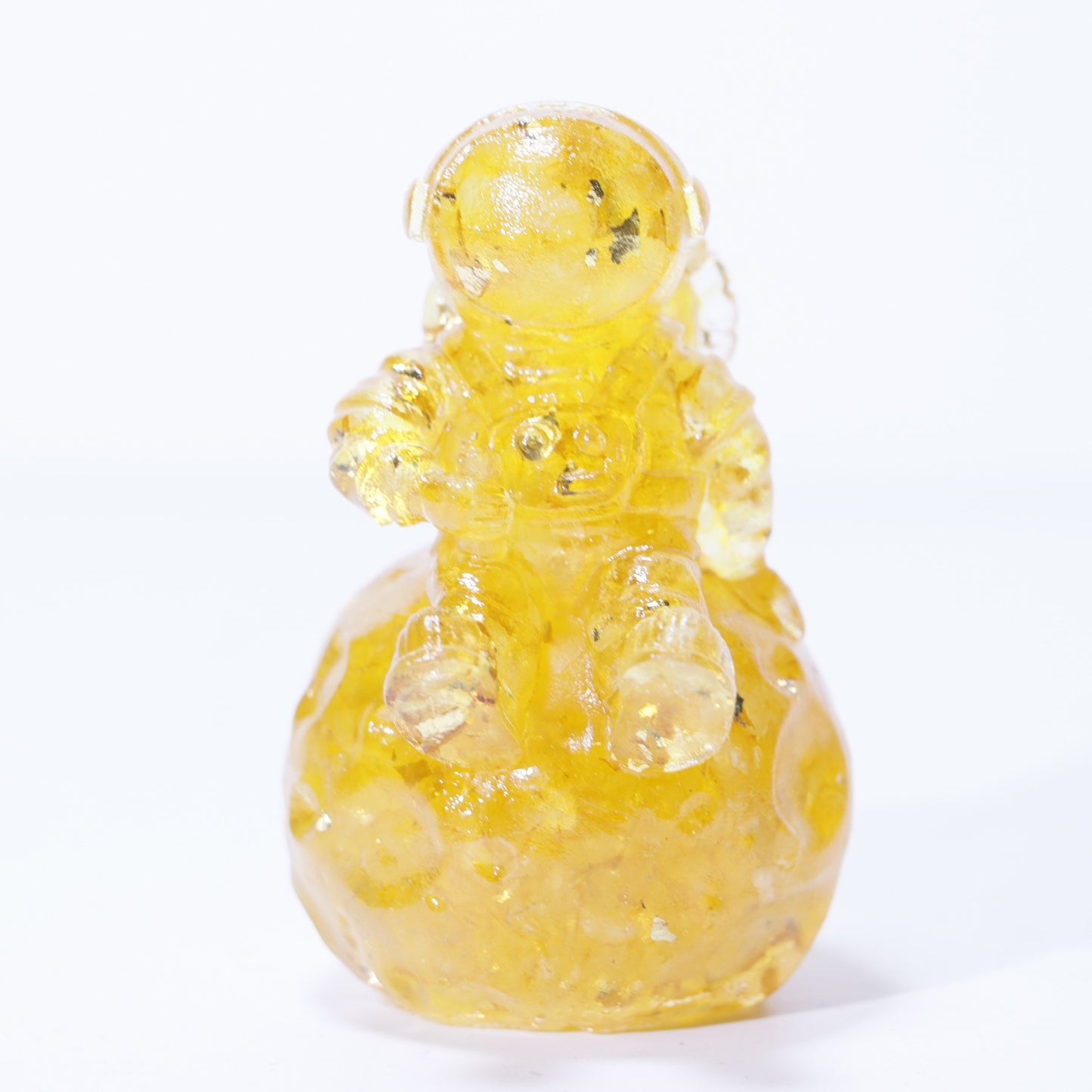 Natural crystal gravel epoxy astronaut decoration,75*55*55mm