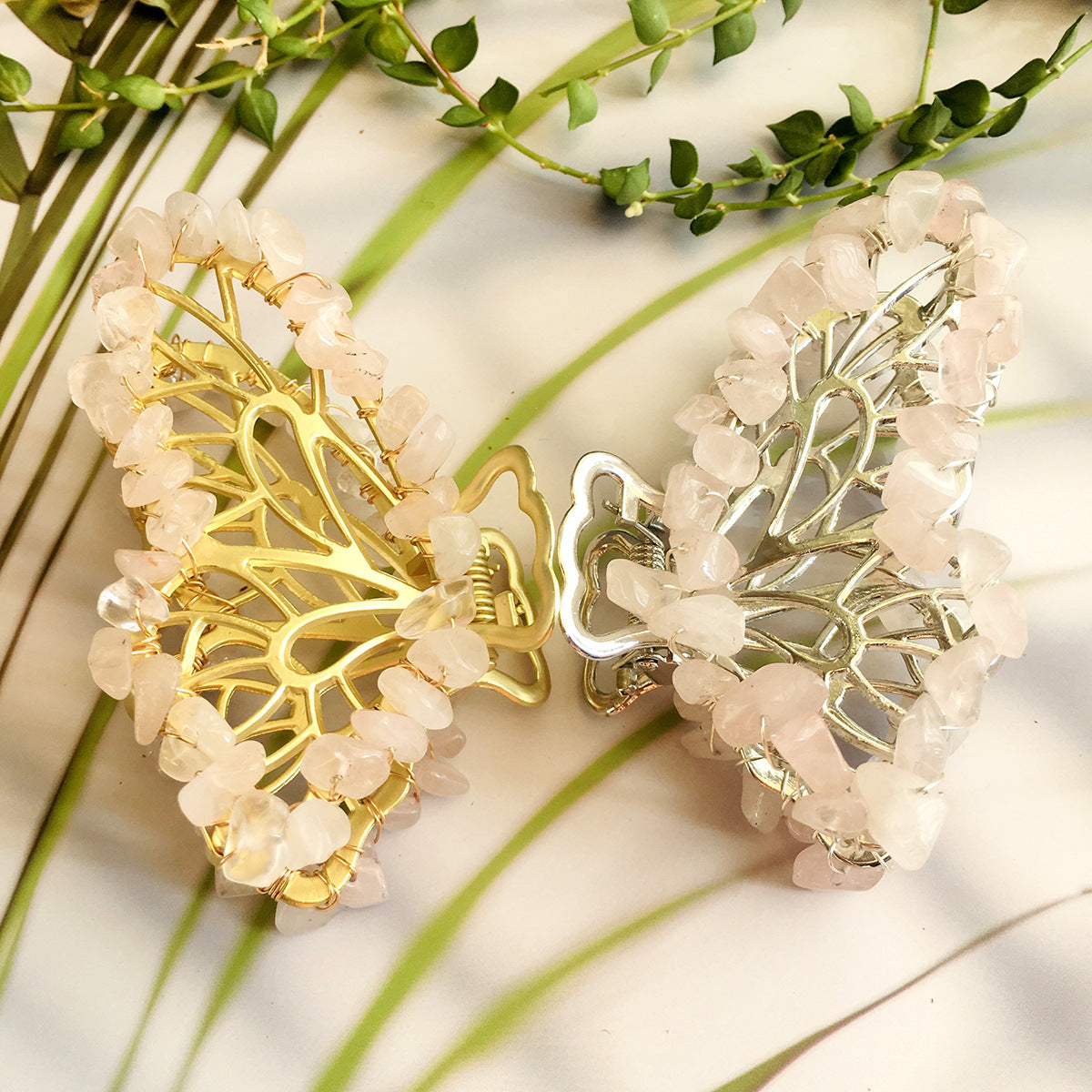 Natural crystal alloy crushed stone hair clip