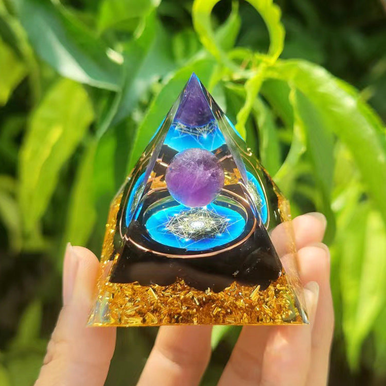 Pyramid Resin Ornaments Crystal Decoration 50mm 80mm