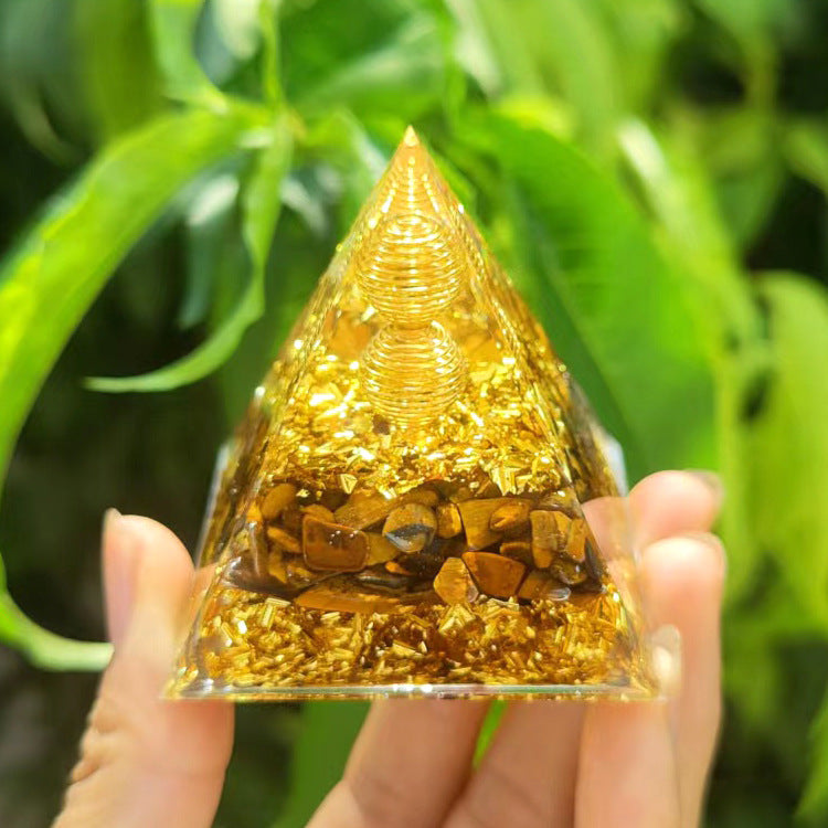 Pyramid Resin Ornaments Crystal Decoration 50mm 80mm