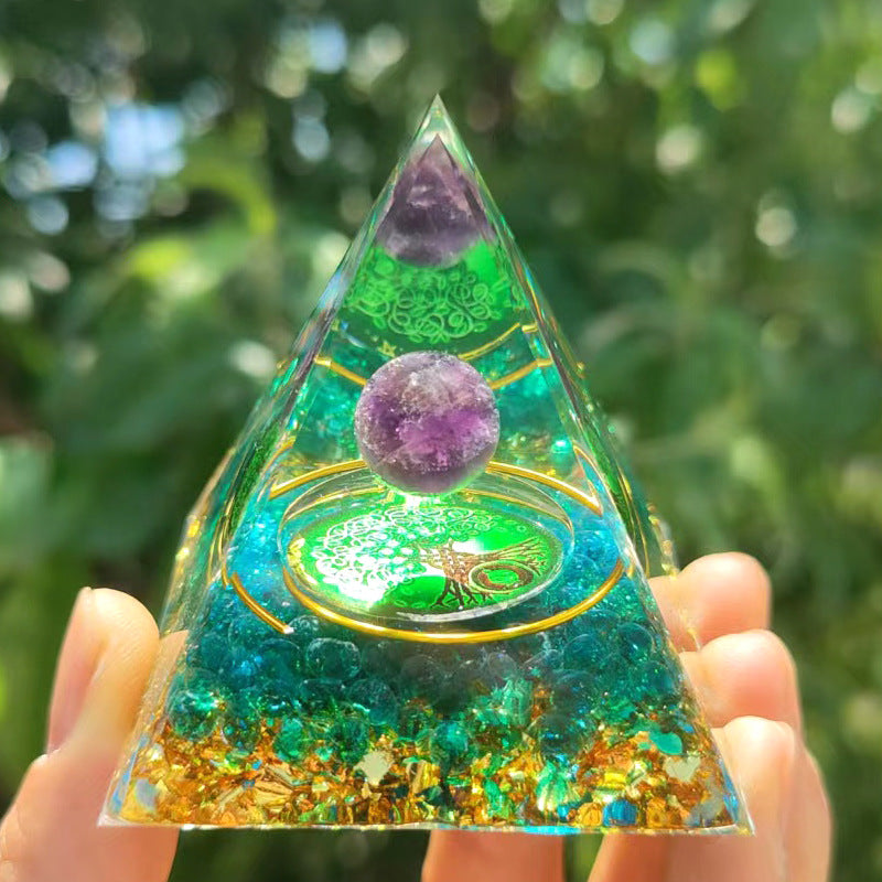 Pyramid Resin Ornaments Crystal Decoration 50mm 80mm