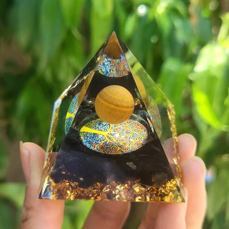 Pyramid Resin Ornaments Crystal Decoration 50mm 80mm