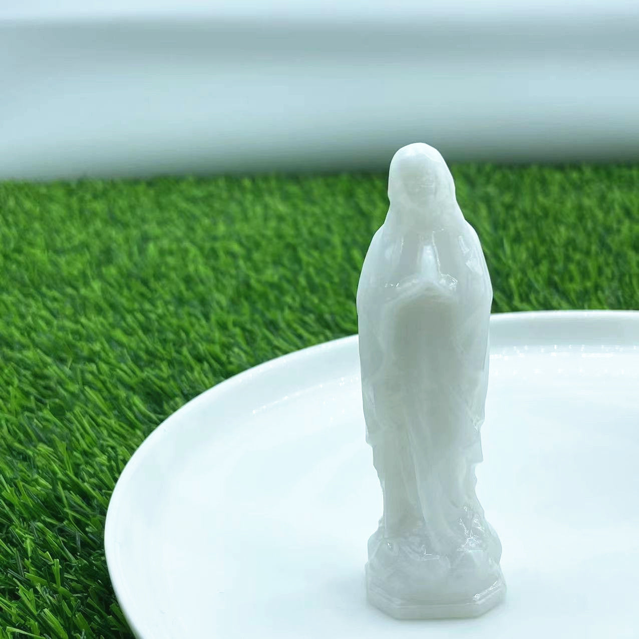 Virgin Mary Crystal Carving ,100mm