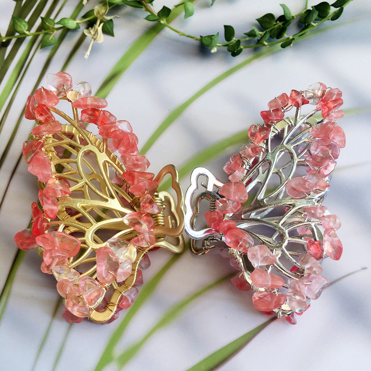 Natural crystal alloy crushed stone hair clip