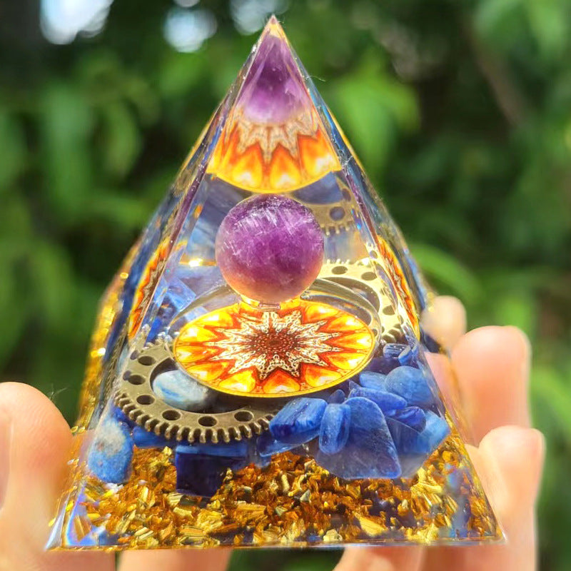 Pyramid Resin Ornaments Crystal Decoration 50mm 80mm