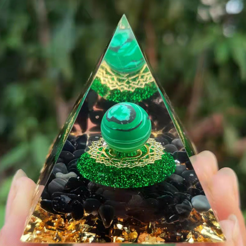 Pyramid Resin Ornaments Crystal Decoration 50mm 80mm